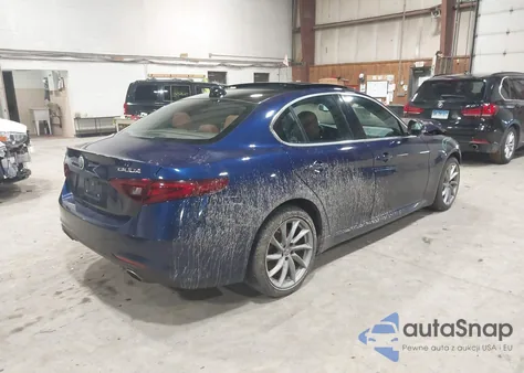 2017 Alfa Romeo Giulia Awd из США, поврежденный, VIN ZARFAEDN2H7552361